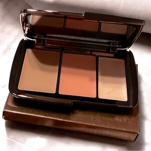 HOURGLASS ILLUME SHEER COLOR TRIO PALLETE - SUNSET